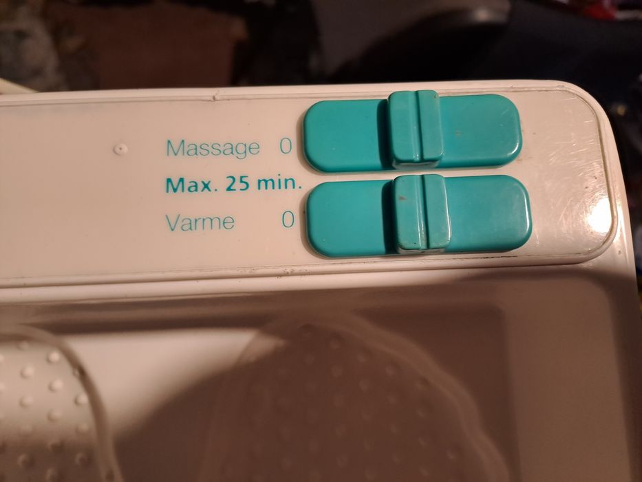 Vand aparat de masaj (vibrator si) incalzitor pt tălpi