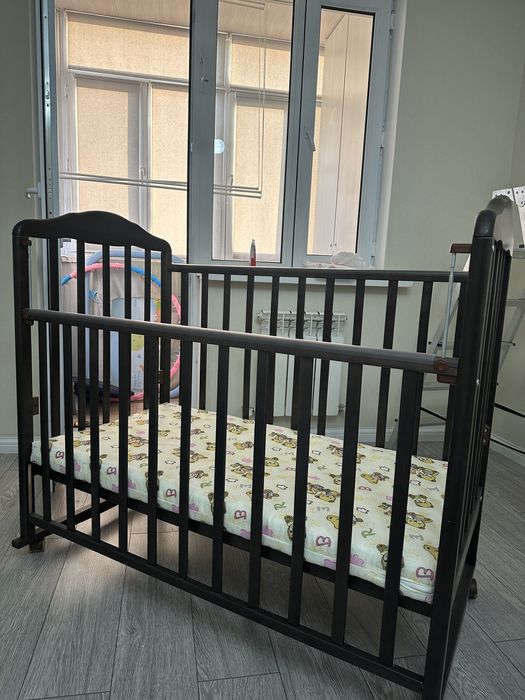 Детская кровать отличного качества