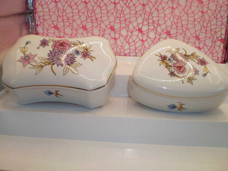 Set de 2 superbe bomboniere Hollohaza Ungaria