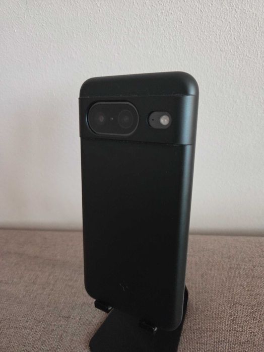 Pixel 8 negru, 128GB, Android 16