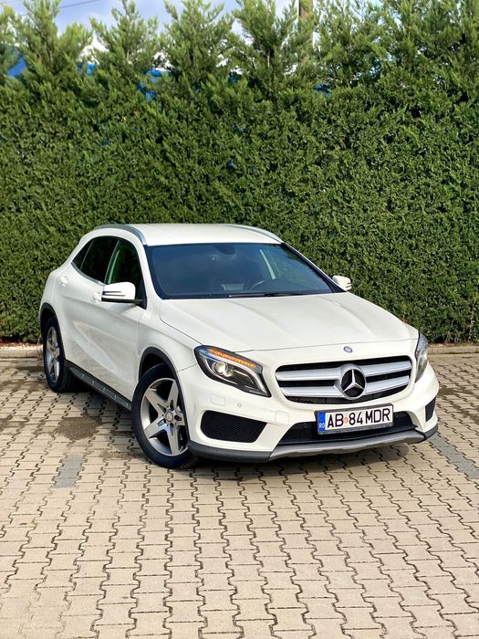 Mercedes Benz GLA Pachet AMG