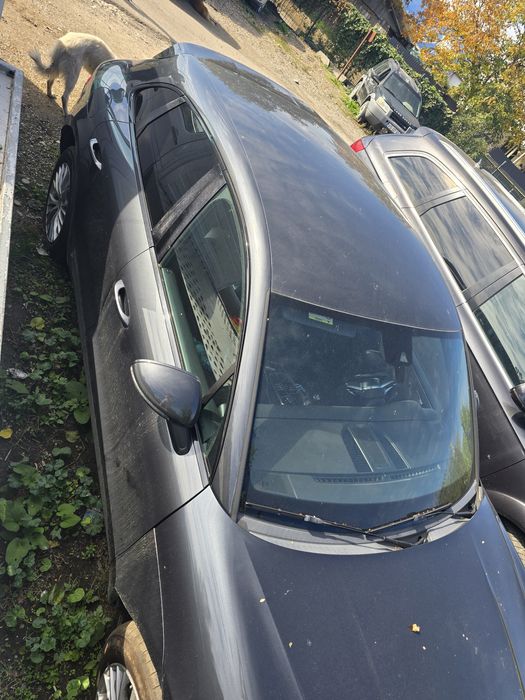 Vând Porsche Macan