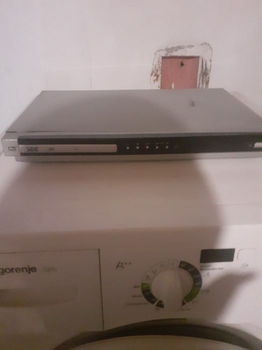 DVD плеър  SEG за дискове