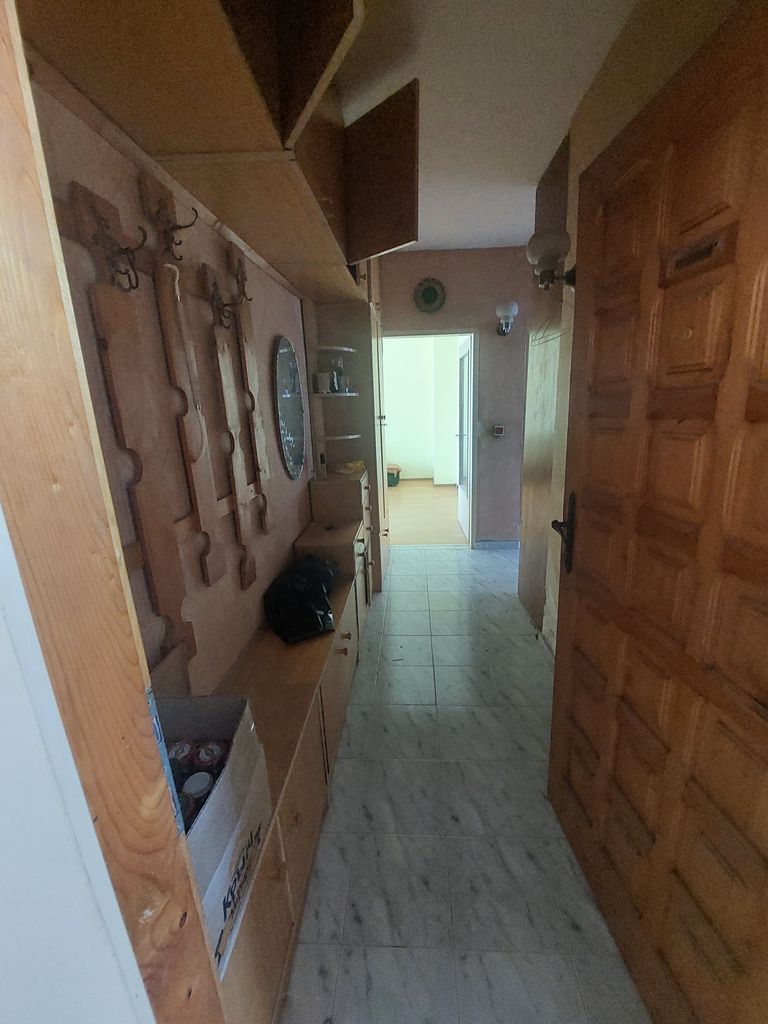 Продава се Двустаен апартамент в Хасково, Поройни - 60 кв.м за 952 €/кв.м - Снимка #8