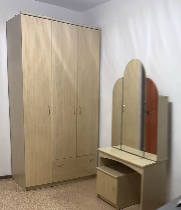 Шкаф ,тумба ,туалетный столик