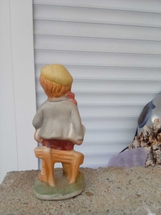 Керамична статуетка