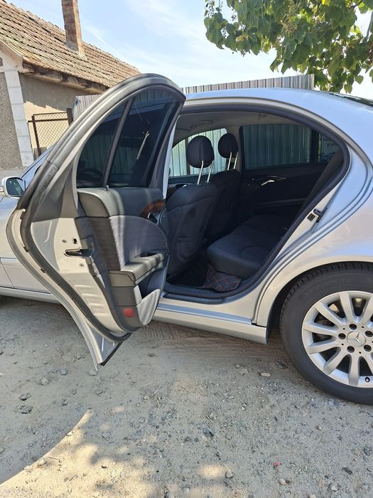 Mercedes-Benz E 220 CDI