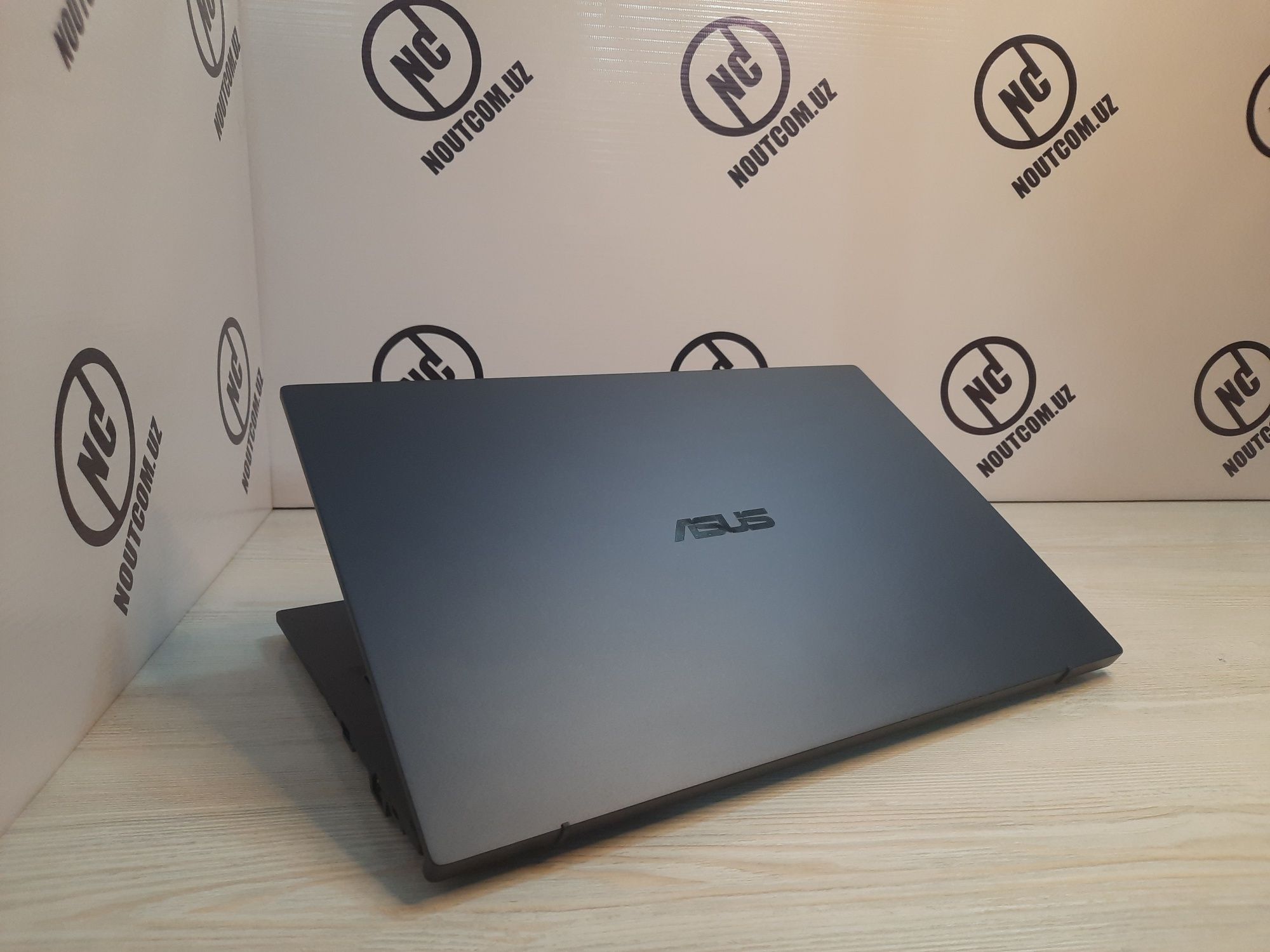 Asus ExepertBook Intel Core i5-1135G7