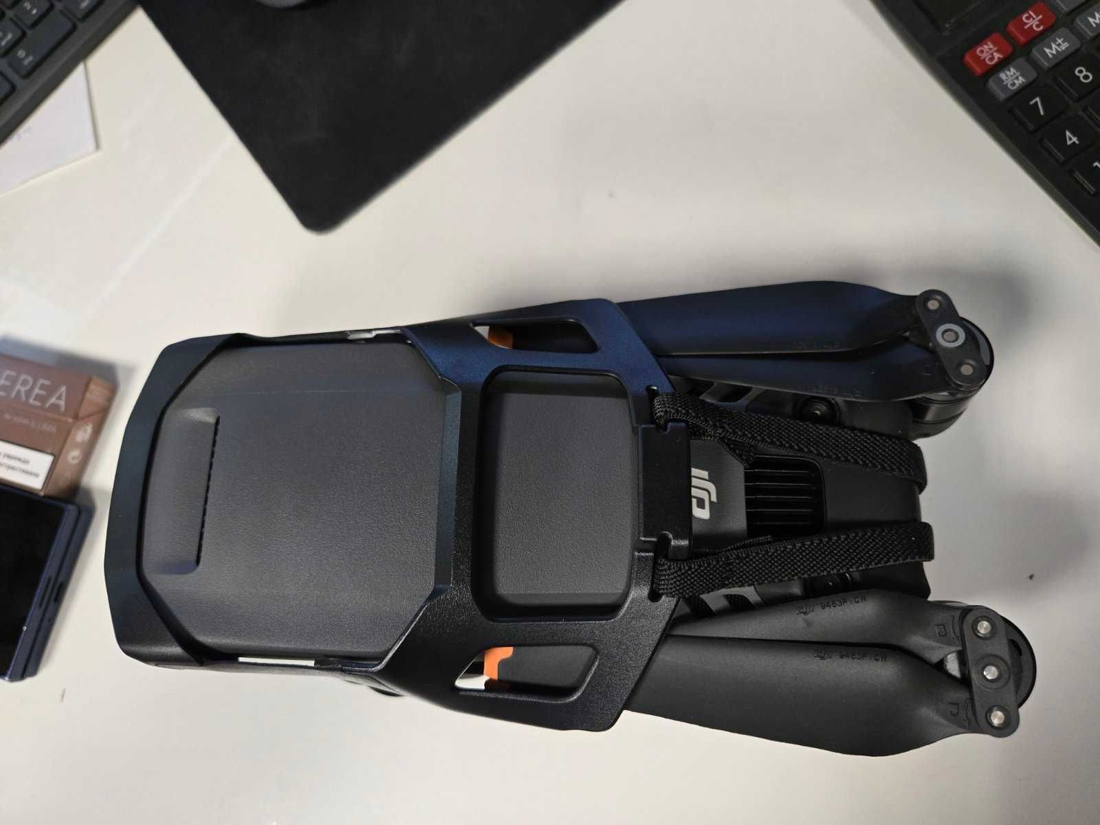 Дрон DJI Mavic 3 Pro