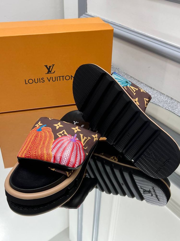 Papuci piele naturala Louis Vuitton editie limitata