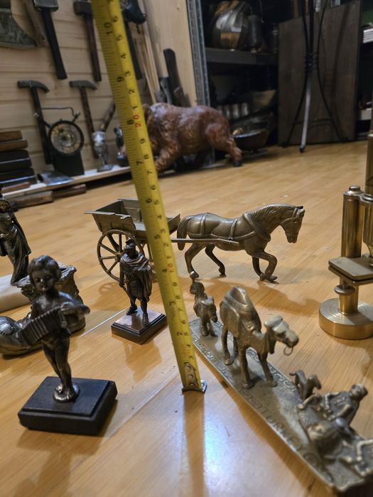 Statuete din bronz masiv