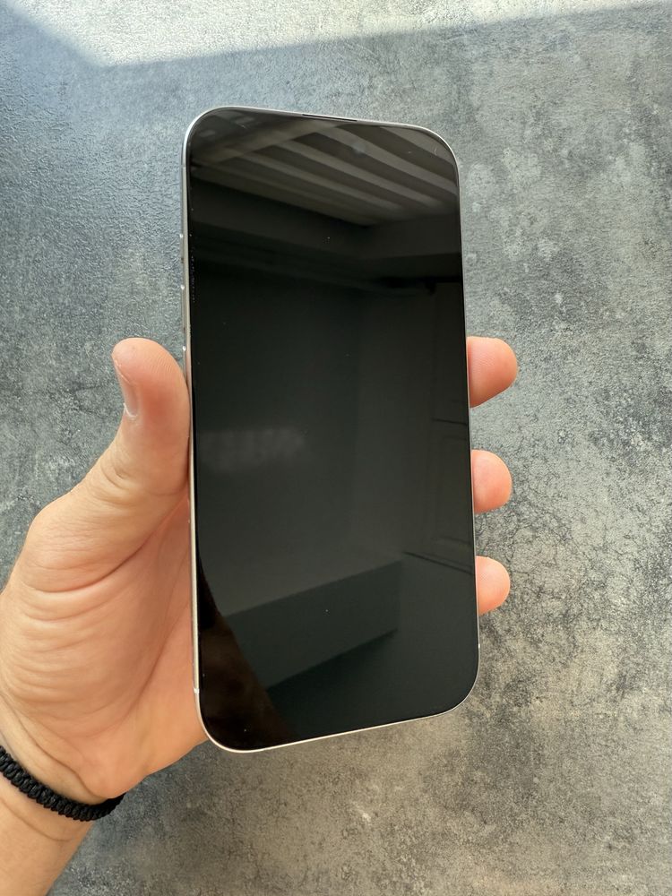 Iphone 16 pro impecabil