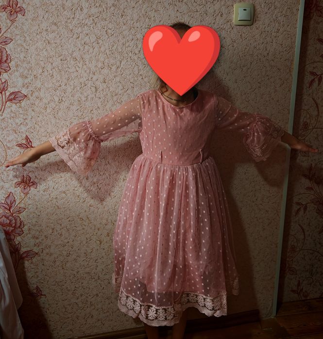 Платье нарядное на девочку