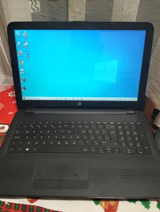 HP 15-ay i3-6006u, DDr4, baterie buna
