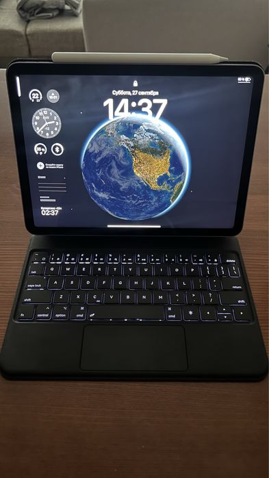 IPAD AIR 2022 года, 64 ГБ, в идеальном состоянии. Коробка есть. Писать