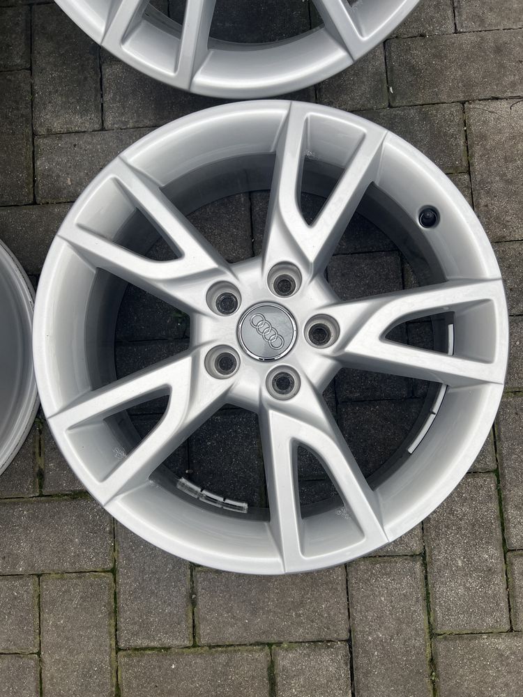 Vand jante originale Audi A3/Q2/Q3 R17