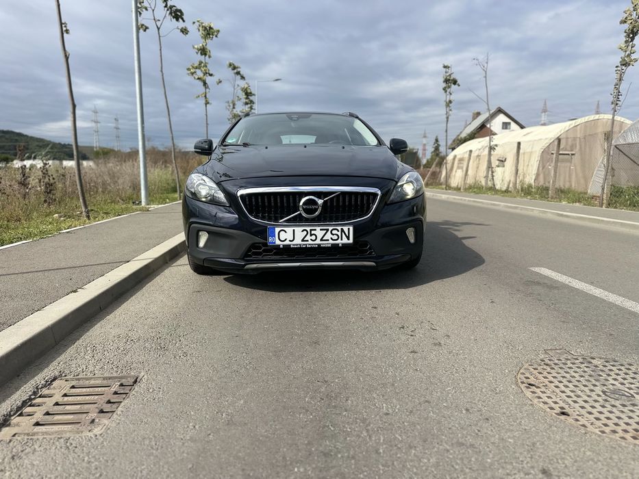 Volvo V40   *Cross Country*
