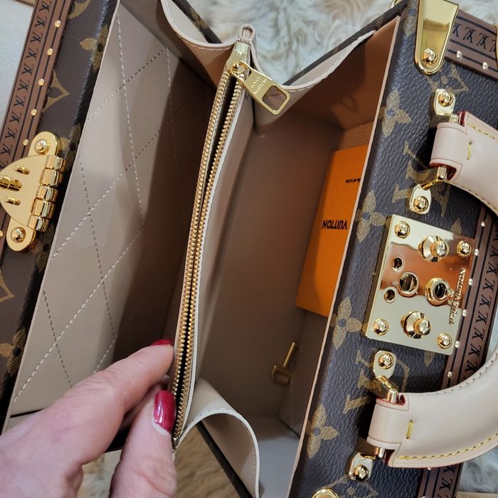 Louis Vuitton trunk дамска чанта