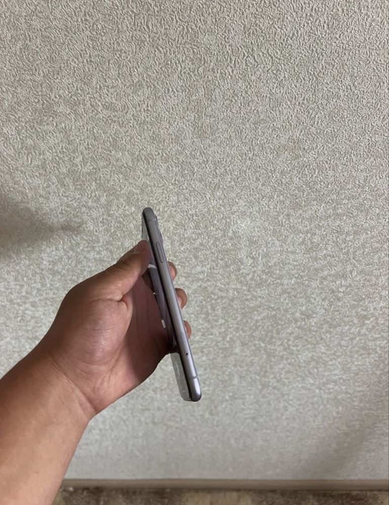 IPHONE 11 sotiladi