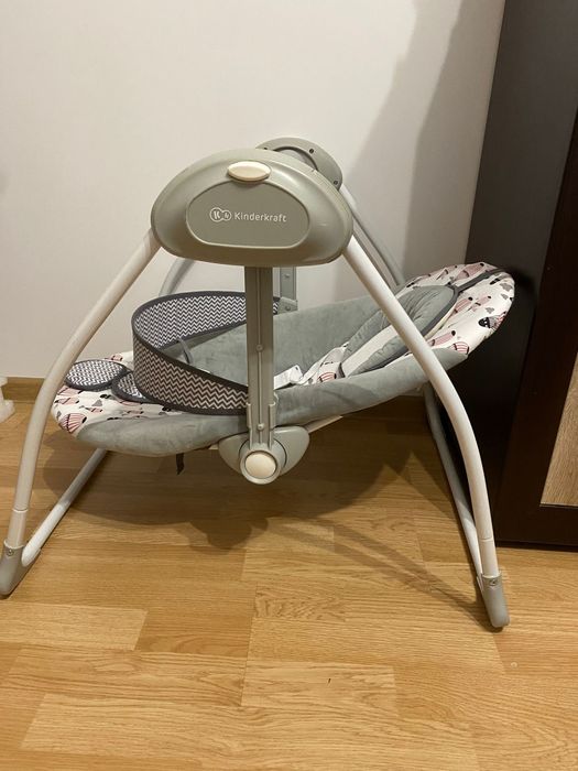 Leagan folosit pentru bebeluși