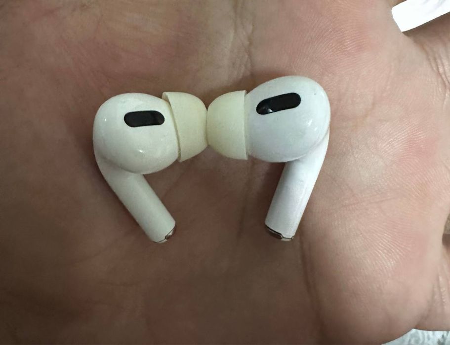 Airpods Pro 1 поколения