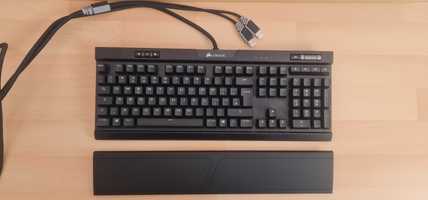 Tastatura mecanica gaming Corsair K70 Rapidfire RGB, switch MX Speed