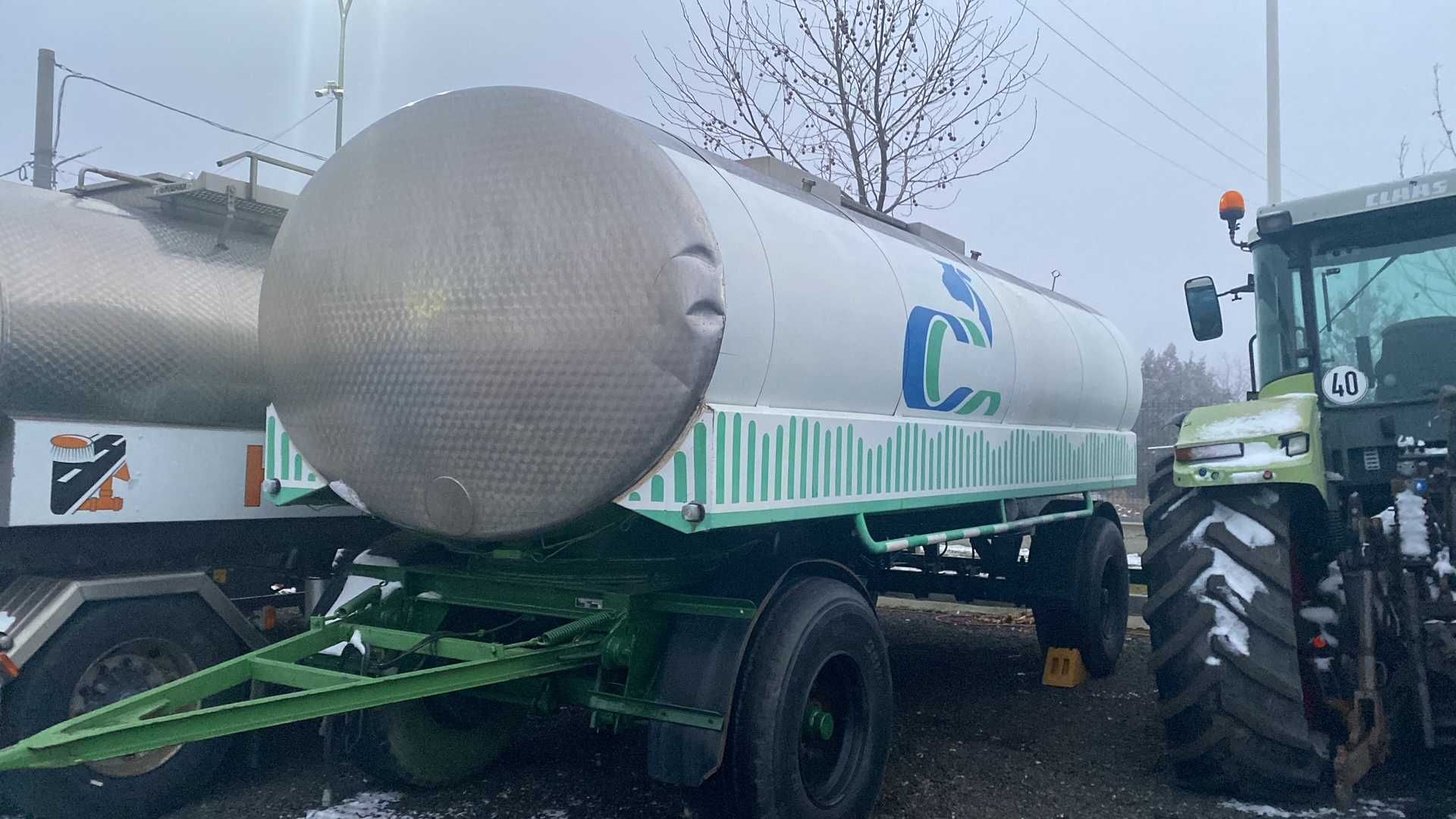 Remorca cisterna apa - inox IN STOC