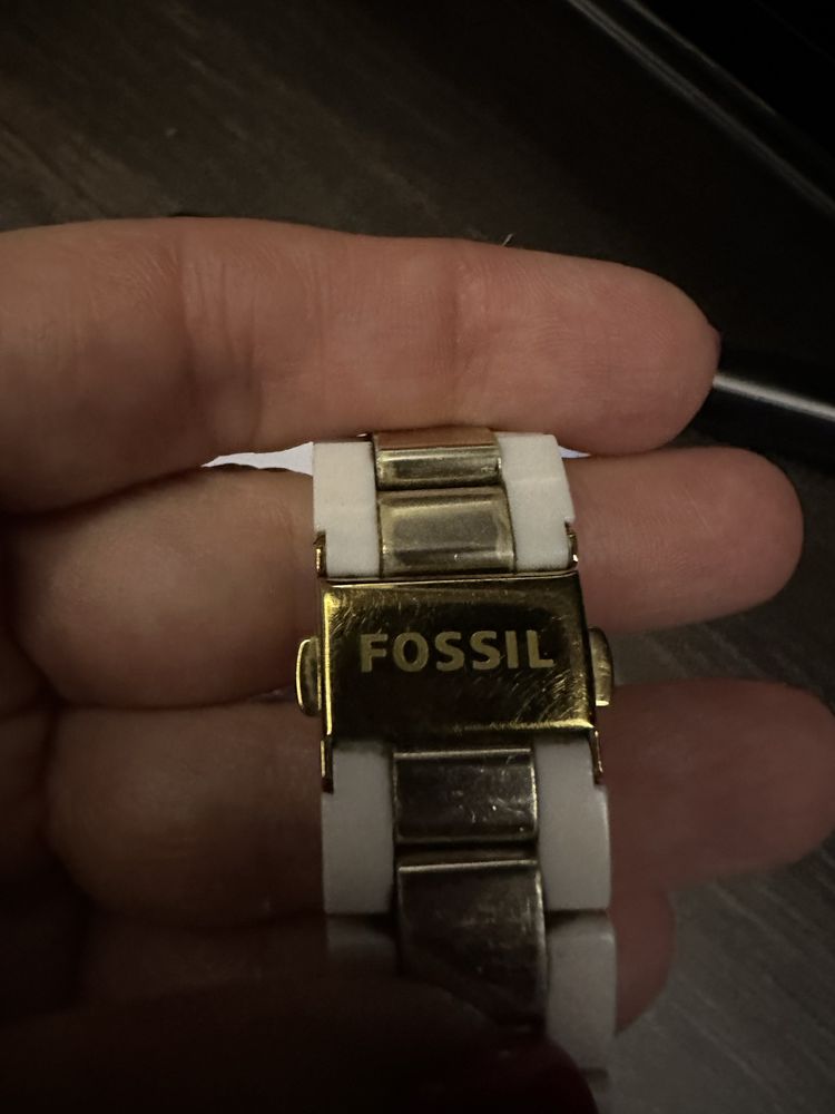 Дамски часовник FOSSIL