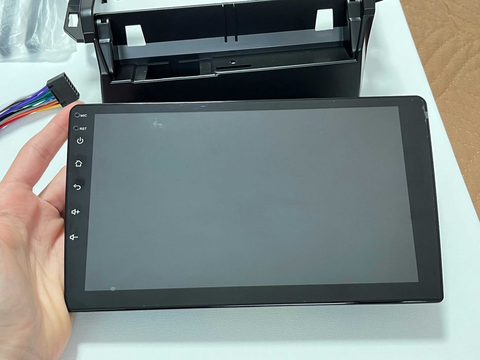 9" QLED Android 15 Мултимедия|4/64GB|Wireless CarPlay &  Auto|Камера