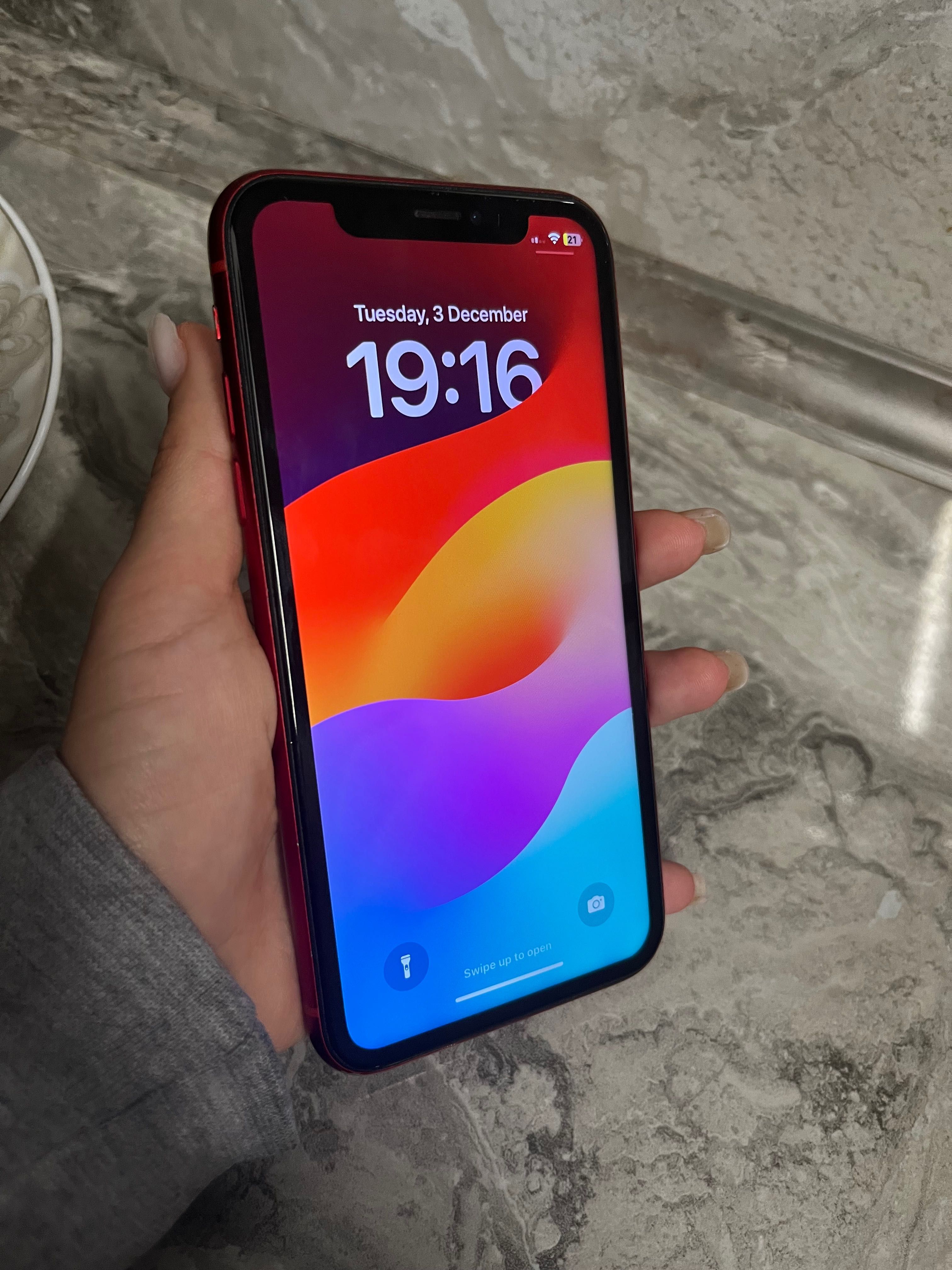 Отличен Iphone XR