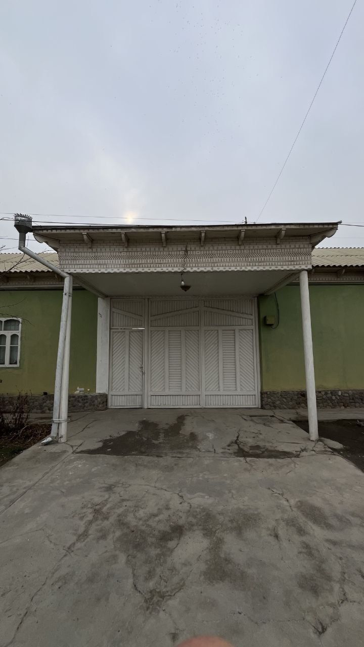 16 сотихли Ховли уй сотилади