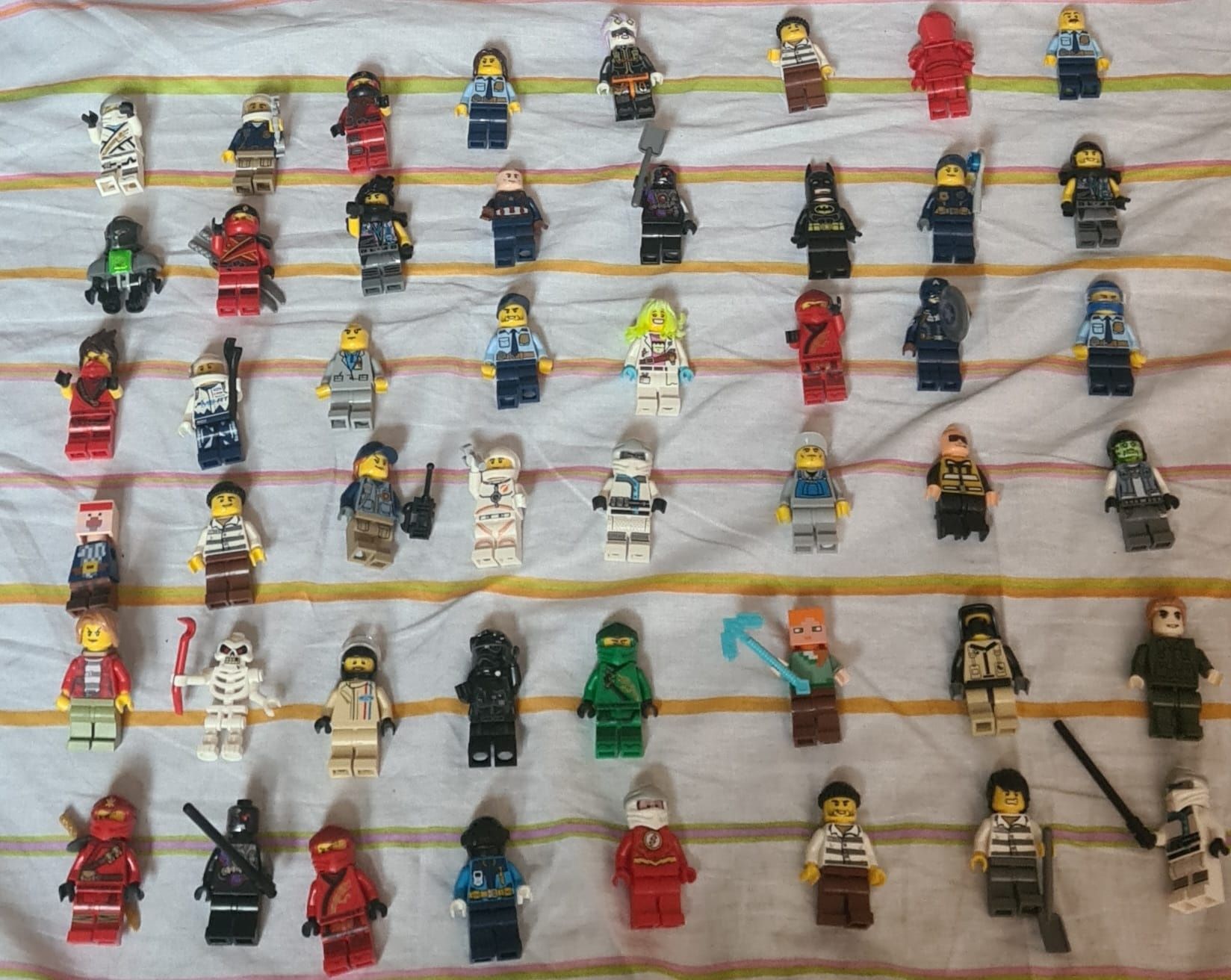 Vand Figurine LEGO Ninjago si Figurine Schleich