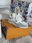 LV skate grey Verificare colet luxury