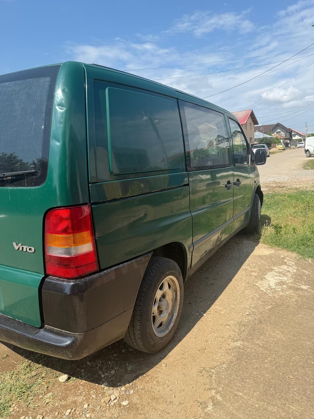 Vând Mercedes Vito