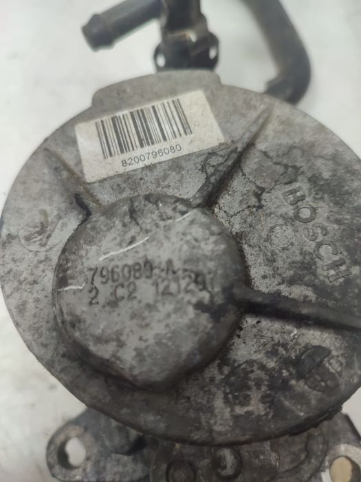 Pompa vacuum 2.0 dci M9R 8200796080 Renault Koleos 1