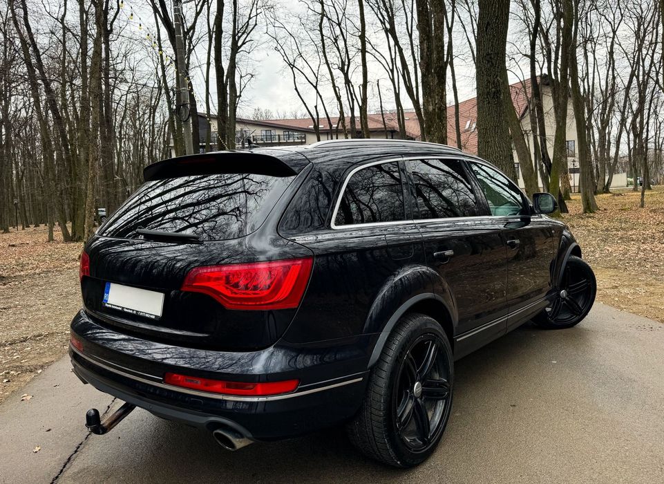 AUDI Q7 , 7 locuri