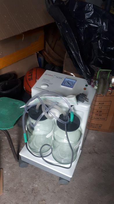 Продам отсасыватель  хирургический электрический
