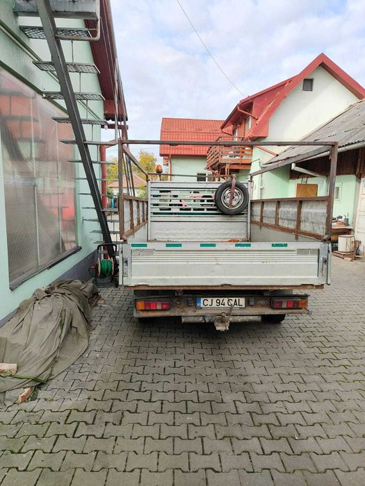 Ford Transit basculantă 2.0 TDI – an 2003 – stare bună, 200.000 km