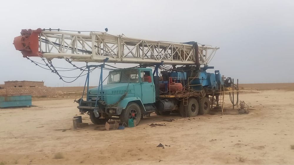 Буровая установка УПА 60/80 на базе КРАЗ