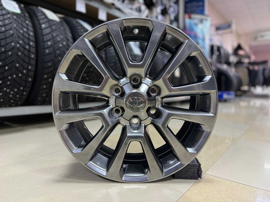Диск R18 (Графит) на Toyota Prado 120, 150, Hilux