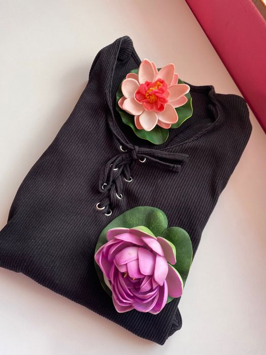 Дамски топове и тениски