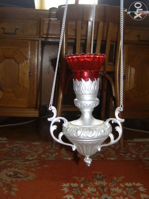 Candela suspendata cu pahar