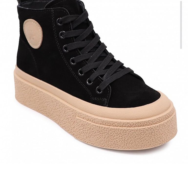 Дамски боти тип кецове