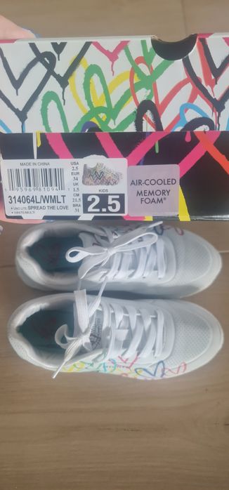 Кецове Skechers 34 номер изключително запазени