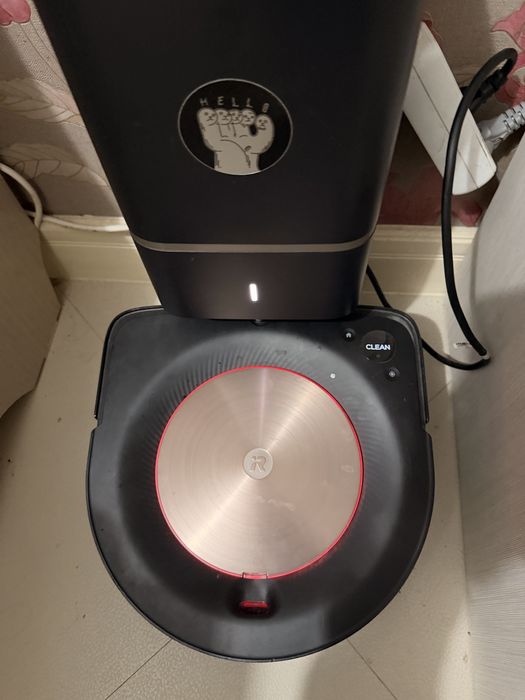 Roomba s9  irobot cu statie de gunoi