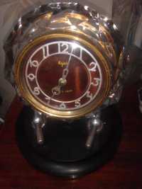 Часы Маяк в Хрустале под Алмаз
