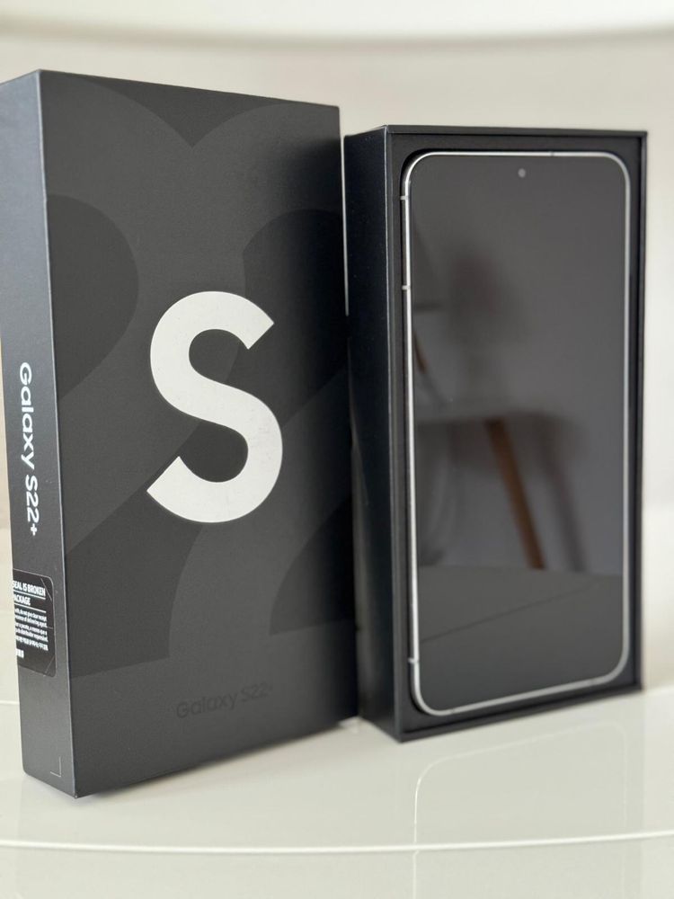 Samsung Galaxy S22 plus