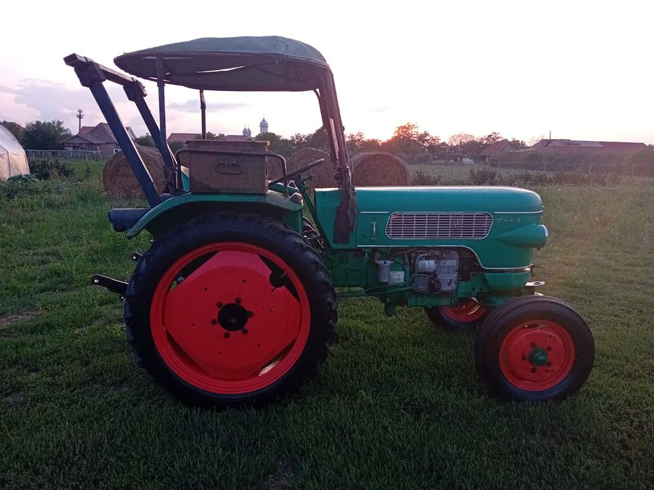 Vând tractor Fendt fix2