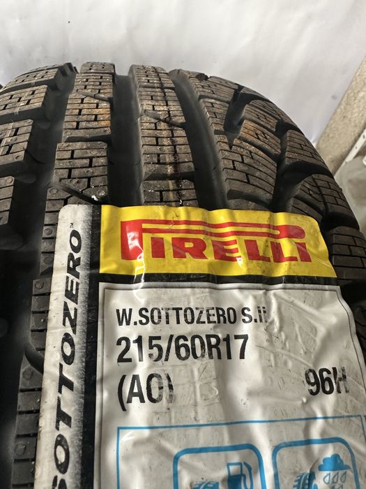 215/60/17 PIRELLI нови