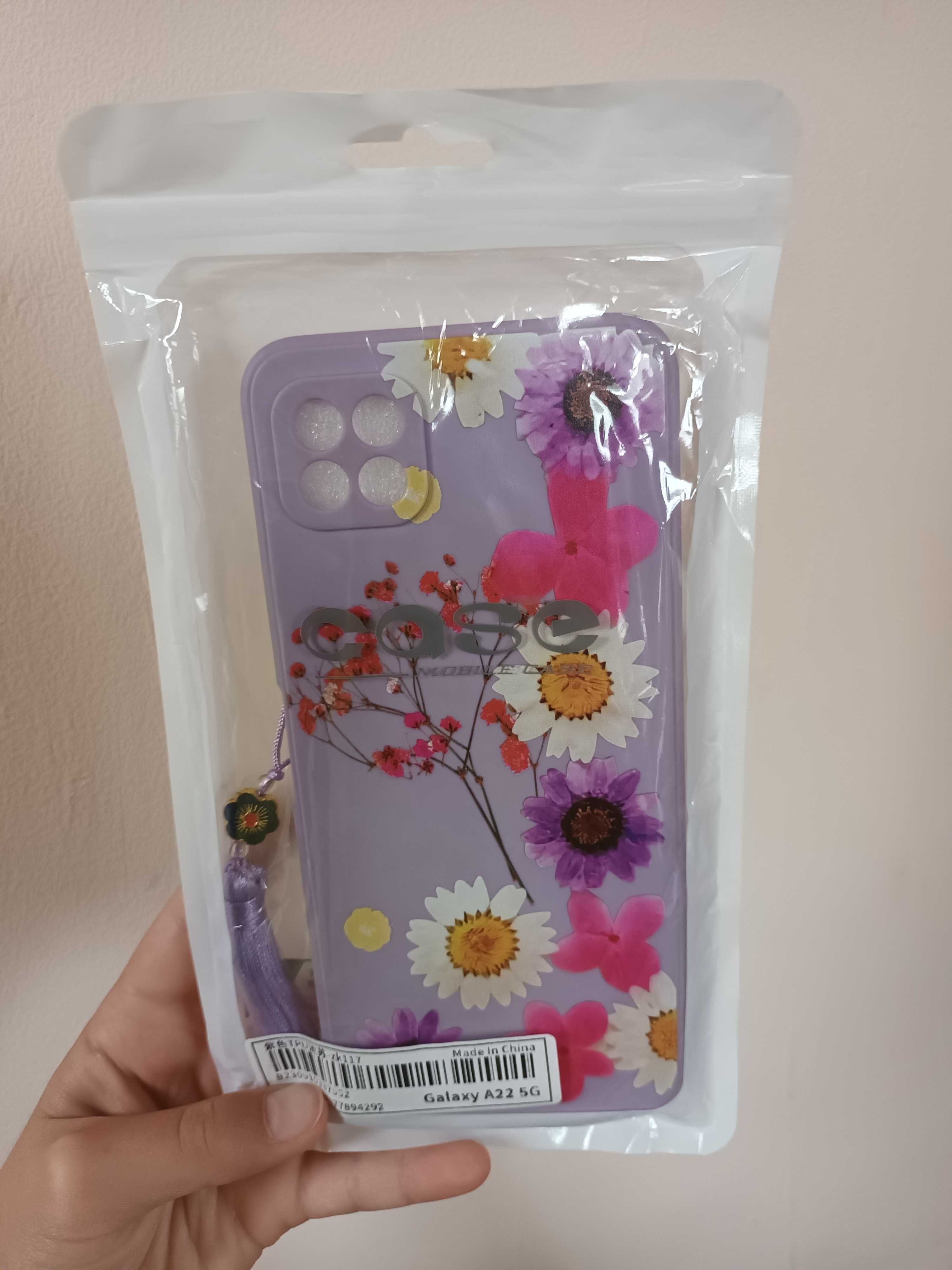 Калъф за телефон Flower лилав с пискюл, за Samsung Galaxy A22